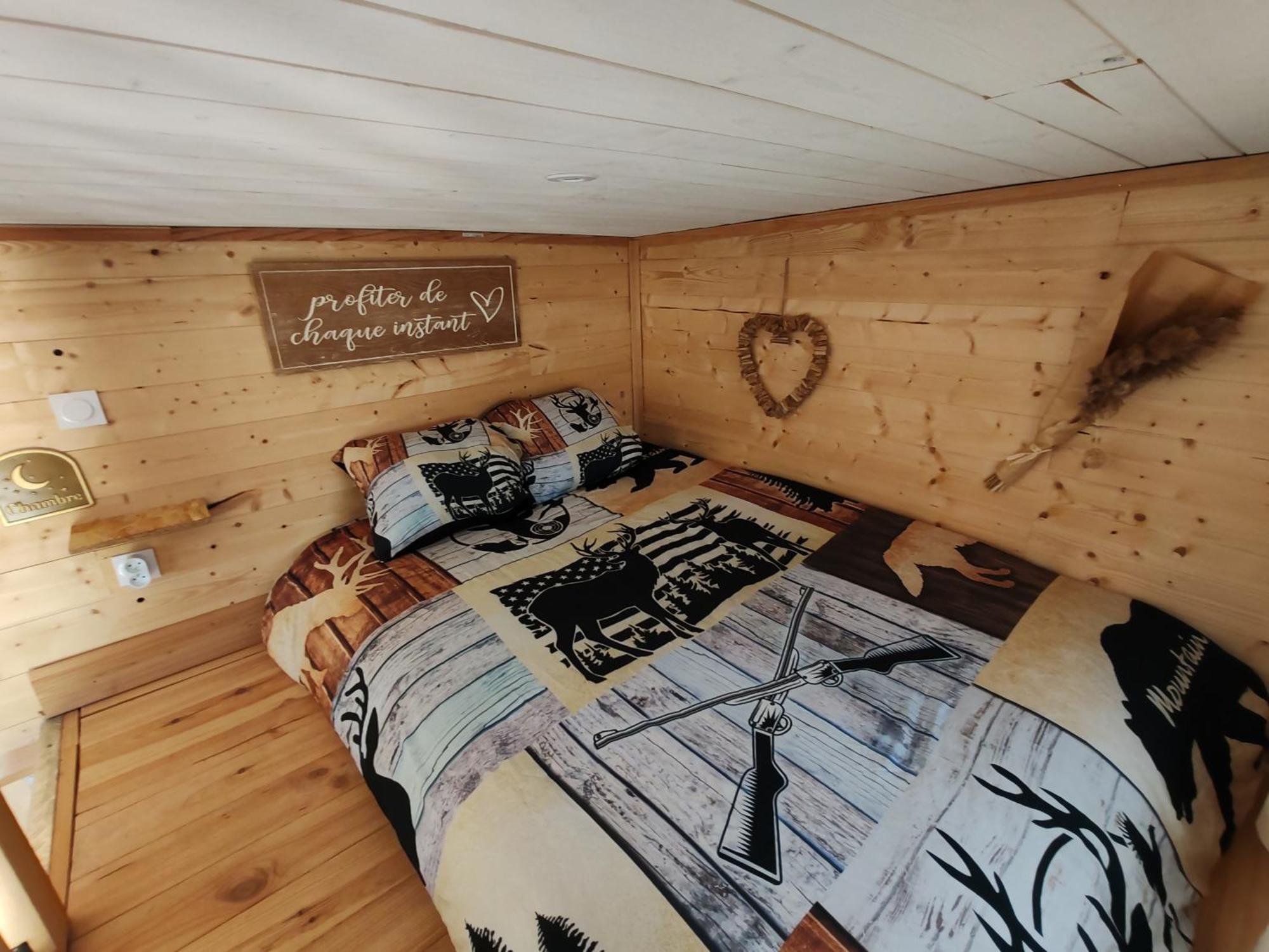 Tiny House Des Bougnats Villa Teilhede Exterior photo